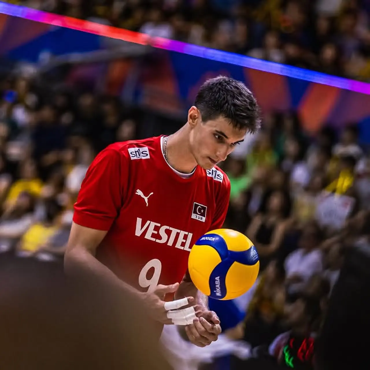 Efe Mandıracı Kimdir? Kaç Yaşında, Aslen Nereli, Boyu Kaç, Hangi Takımlarda Oynadı, Hangi Ödülleri Aldı? 4