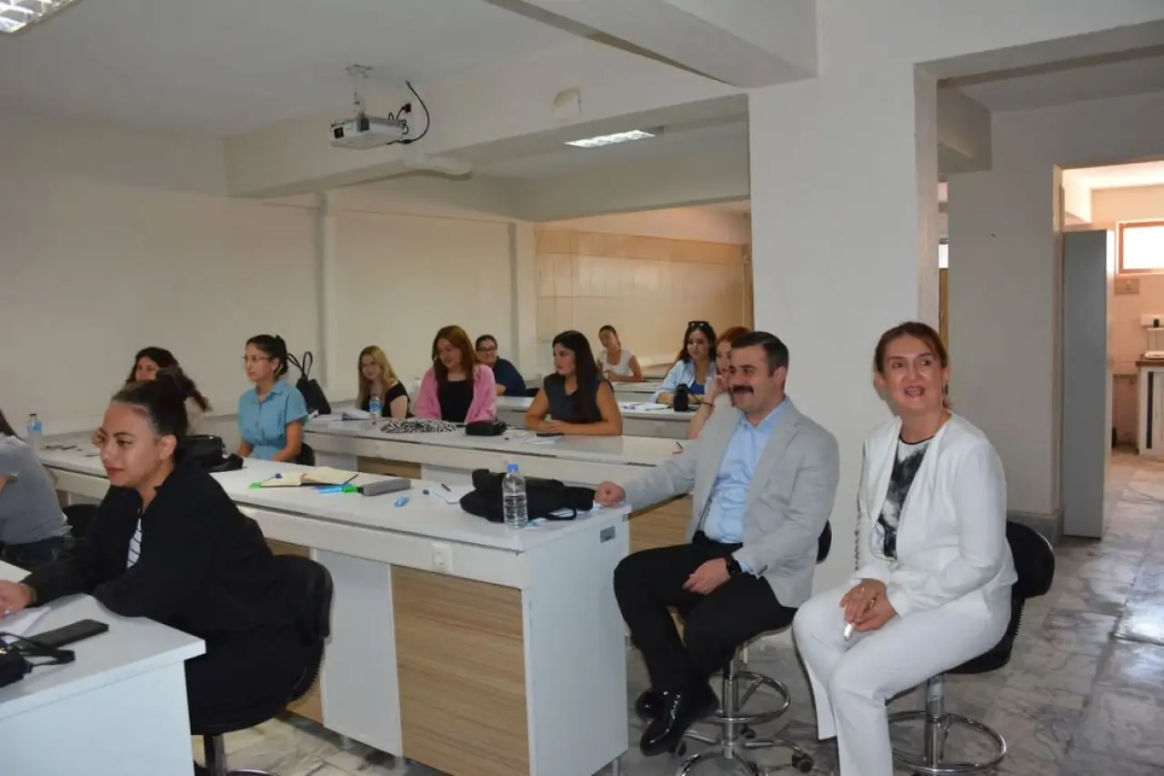 Kaymakam Mert Kumcu’dan Köyceğiz MYO Ziyareti: Yeni Akademik Yıl Öğrencilerle Başladı 3