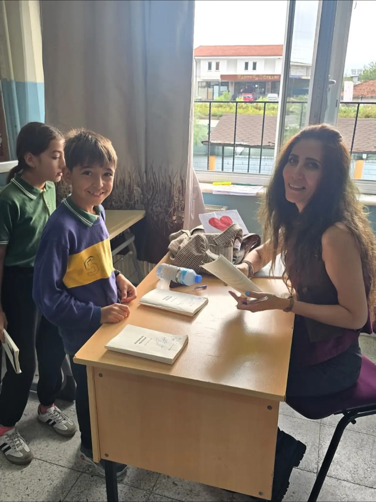 Toparlar Ortaokulu’nda Yazar Şöhret Doğruyol Sağbaş Öğrencilerle Buluştu 3