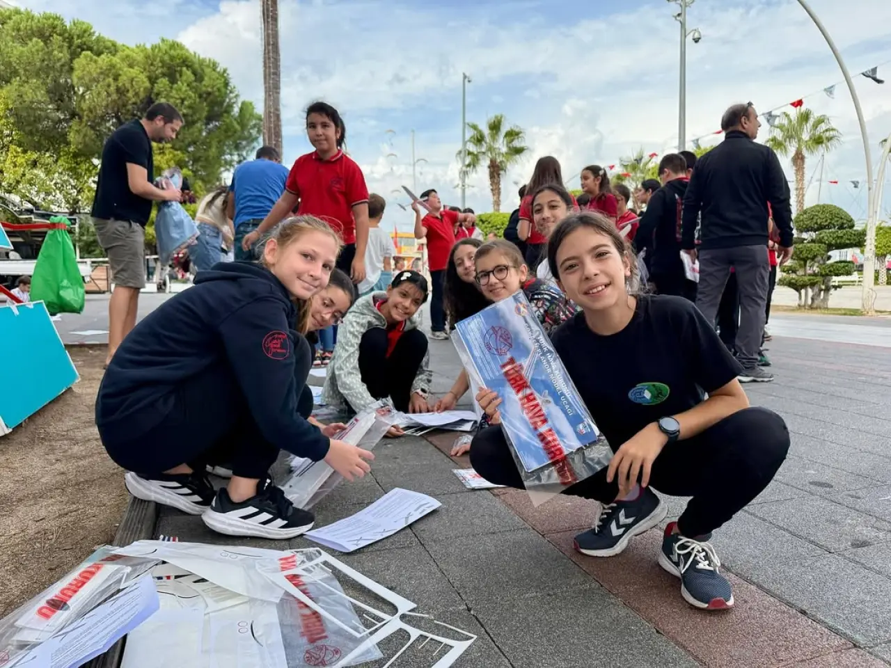 Fethiye’de 25. Uluslararası Ölüdeniz Hava Oyunları Festivali Coşkuyla Devam Ediyor 3