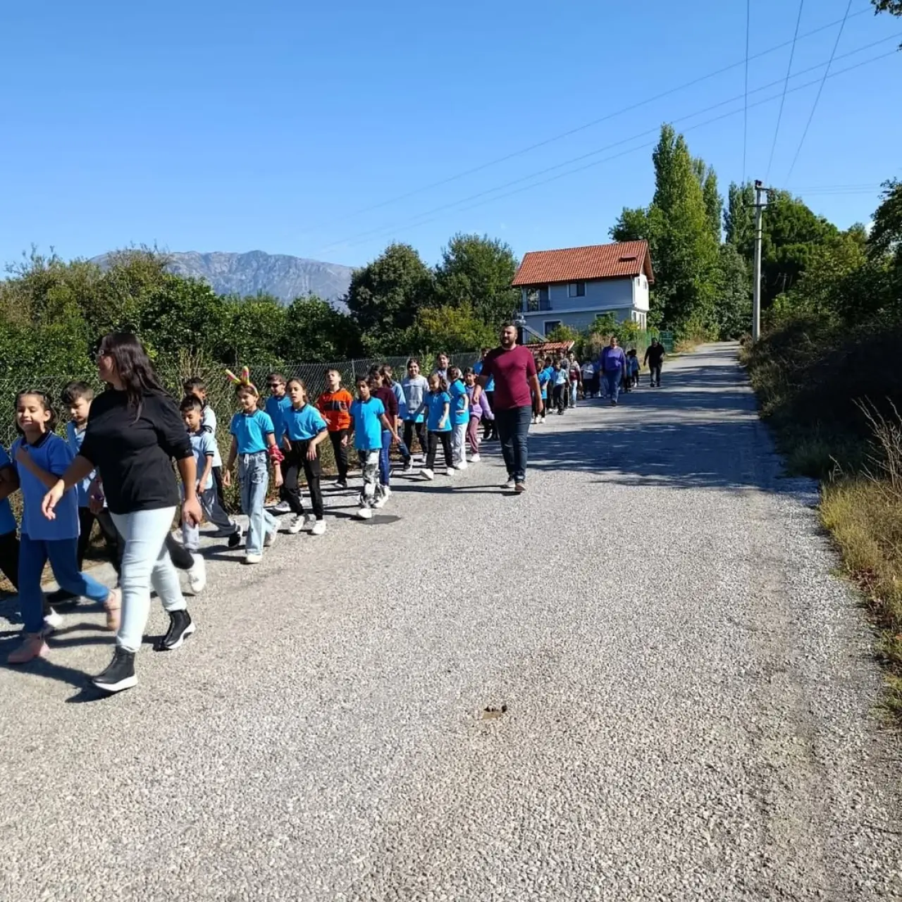 Köyceğiz İlk-Ortaokulu’nda Dünya Yürüyüş Günü Kutlandı: Öğrencilerle Farkındalık Yürüyüşü Yapıldı 1
