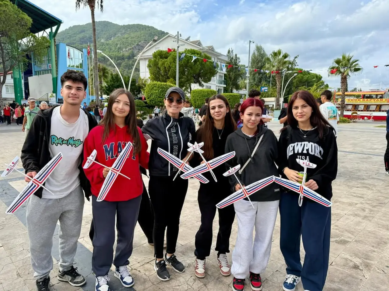 Fethiye’de 25. Uluslararası Ölüdeniz Hava Oyunları Festivali Coşkuyla Devam Ediyor 2