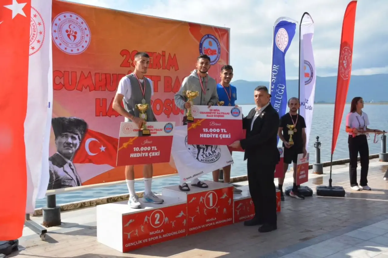 Köyceğiz’de Cumhuriyet Koşusu Ödül Töreni Gerçekleşti: Kazananlar ve Ödülleri! 2