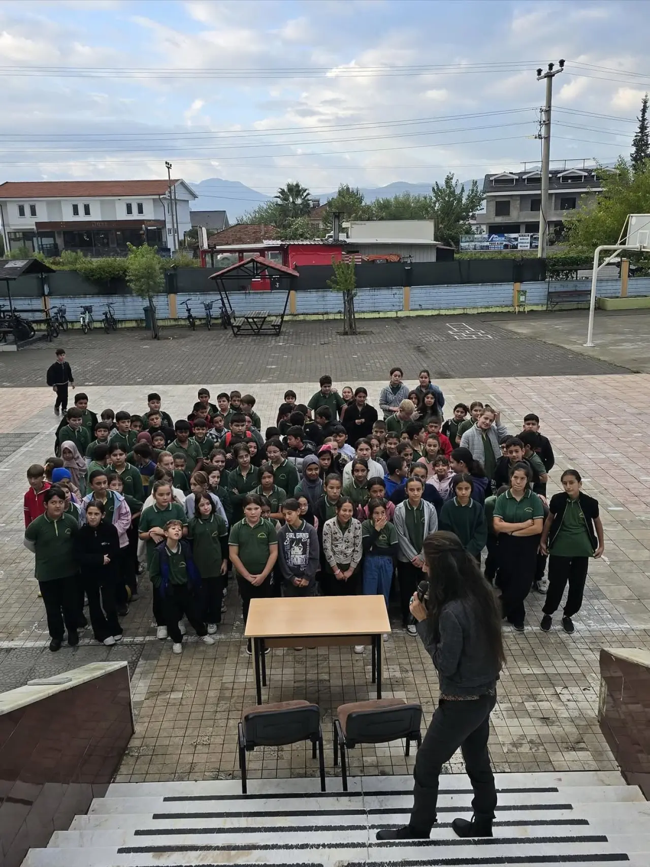 Toparlar Ortaokulu’nda Yazar Şöhret Doğruyol Sağbaş Öğrencilerle Buluştu 4