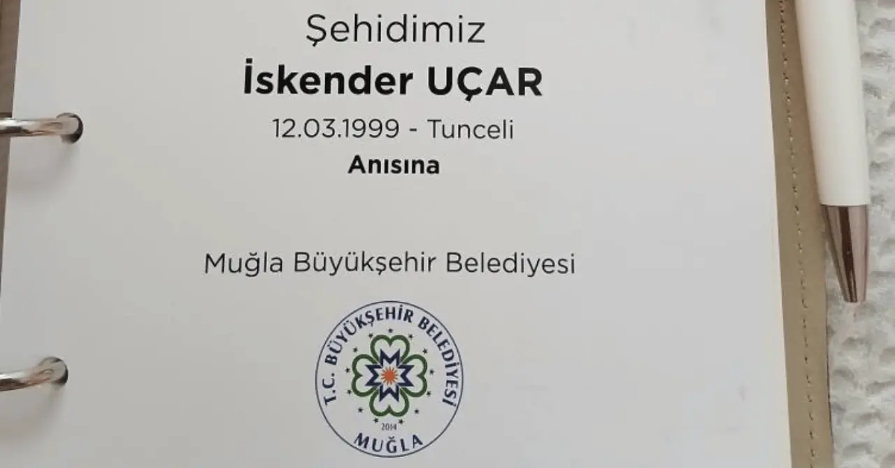 Şehit Babasına Hatıra Defteri Geldi: Başkan Aras’tan Köyceğiz’de Göz Dolduran Vefa 4