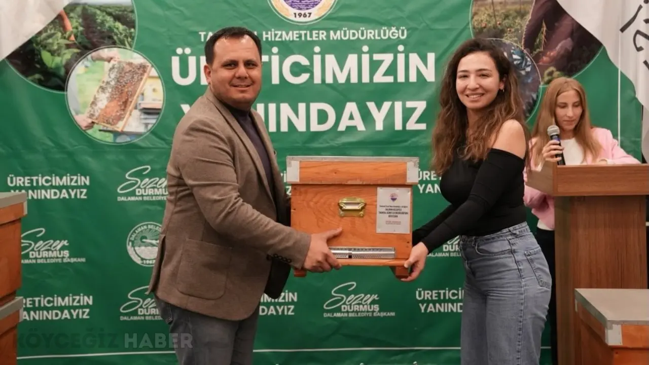 Dalaman’da Genç Arıcılara Destek: Ücretsiz Kovan Dağıtıldı 3