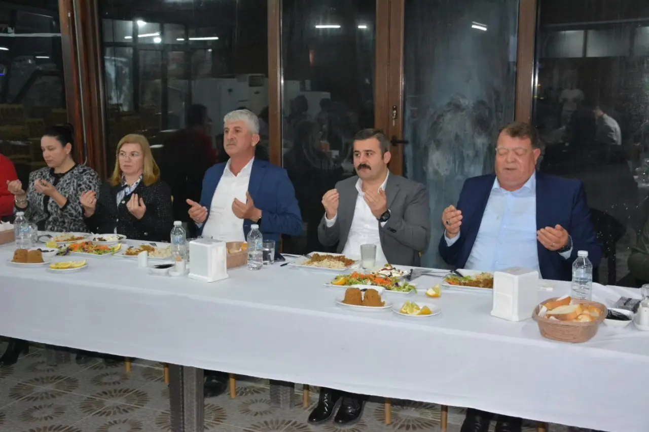 Köyceğiz Kaymakamı Mert Kumcu Muhtarlarla İftar Sofrasında 1