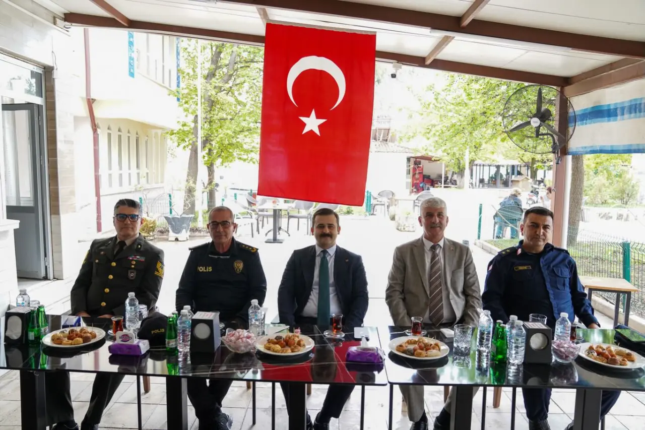 Köyceğiz Protokolünden Bayramın İlk Gününde Emekçilere Ziyaretler 9