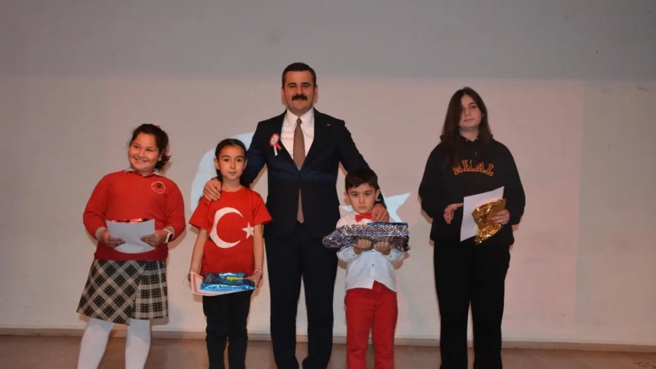 Köyceğiz’de İstiklal ruhu öğrencilerle yeniden canlandı 3