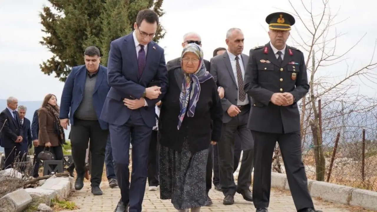 Ula’da 18 Mart Hüznü: Şehit Kabirleri Dualarla Ziyaret Edildi 7