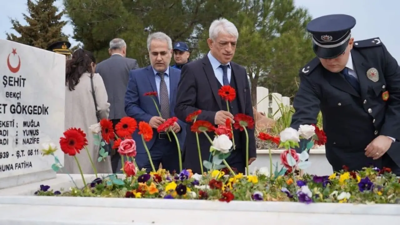 Ula’da 18 Mart Hüznü: Şehit Kabirleri Dualarla Ziyaret Edildi 3