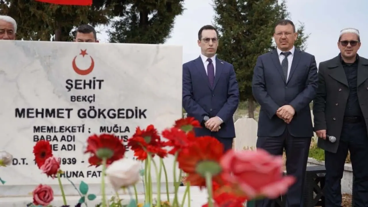 Ula’da 18 Mart Hüznü: Şehit Kabirleri Dualarla Ziyaret Edildi 4
