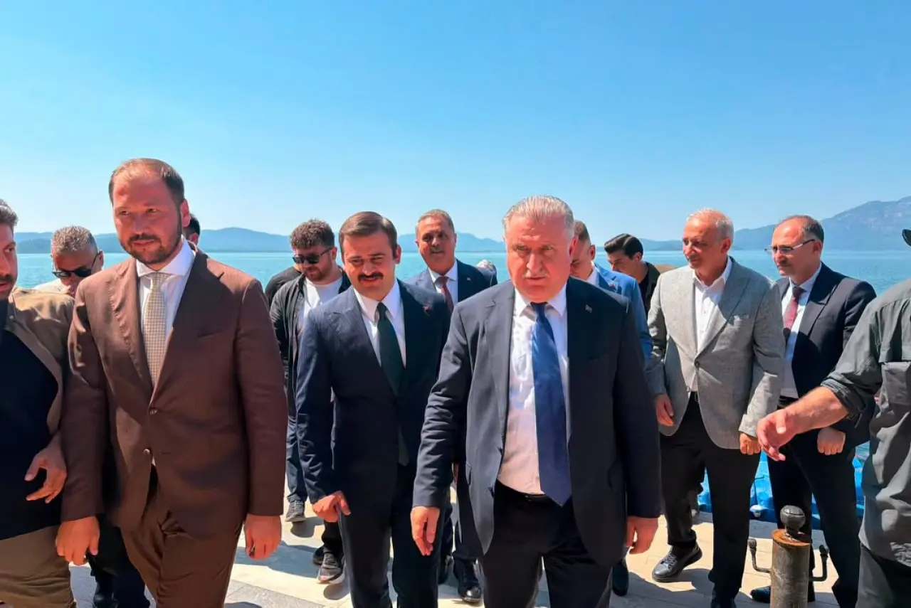 Bakan Bak Köyceğiz’de: Dünya Şampiyonu Gençlerle Buluştu 2