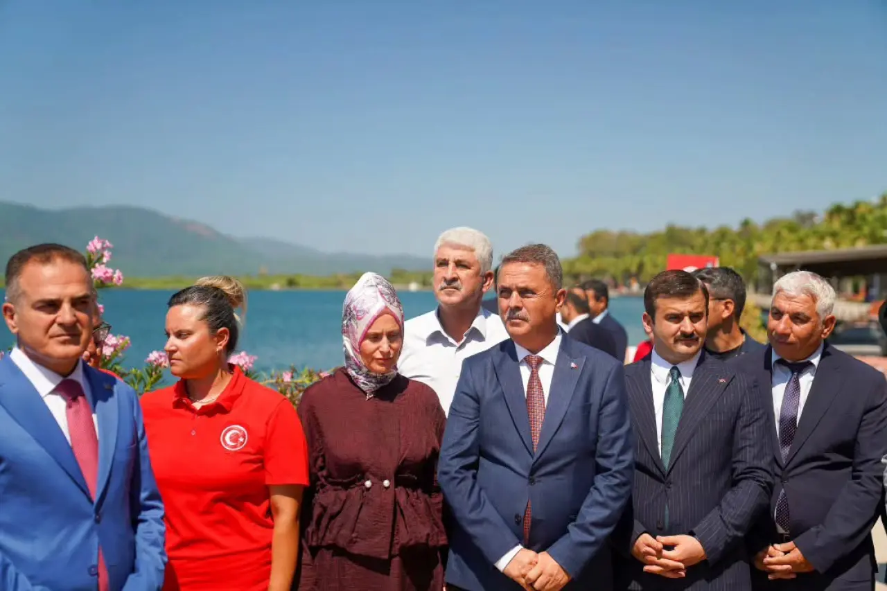 Bakan Bak Köyceğiz’de: Dünya Şampiyonu Gençlerle Buluştu 1