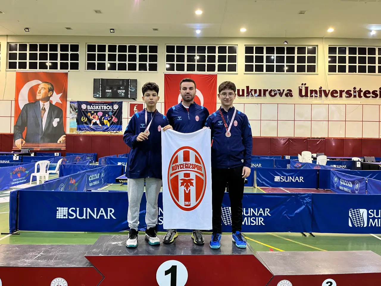 Adana’da düzenlenen Yıldızlar Güneybatı grubu yarışmalarında Köyceğiz Spor Kulübü masa tenisinde şampiyonluk elde etti.