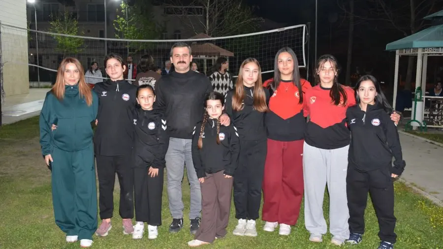 Köyceğiz Kaymakamı Mert Kumcu, 2026 Gençlik Yılı kapsamında sporcular ve gençlerle düzenlenen iftar programına katıldı.