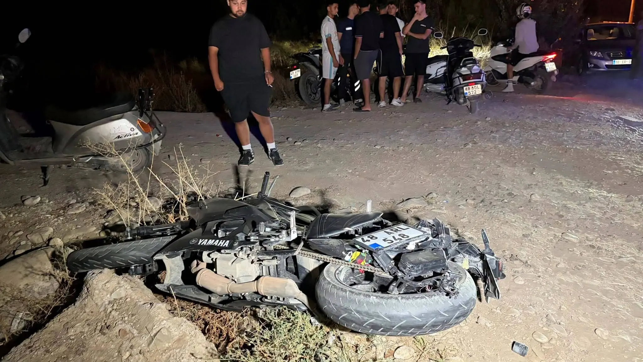 Seydikemer Gerişburnu Mahallesi'nde otomobil ile motosiklet çarpıştı. Feci kazada Onurcan Kıllı ve Süleyman Fırat Akuş öldü.