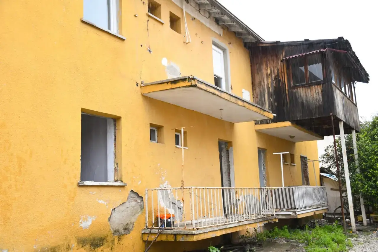 Köyceğiz'de kentsel dönüşüm müjdesi: Riskli yapılar yıkılıyor, modern kreş geliyor!