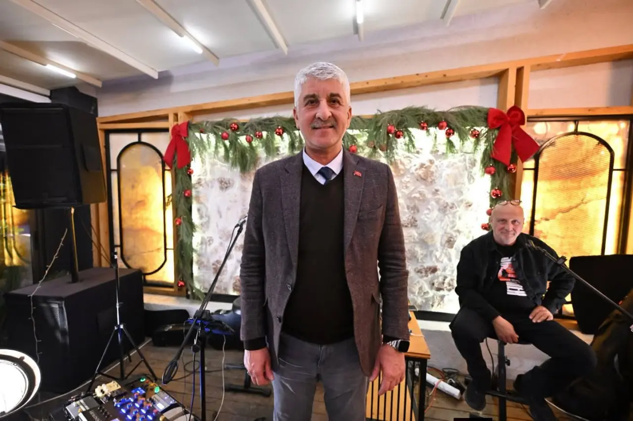 Köyceğizli kaptanlar, denizciler ve Belediye Başkanı, Fethiye’de düzenlenen toplantıda güçlü bir dernek için buluştu.