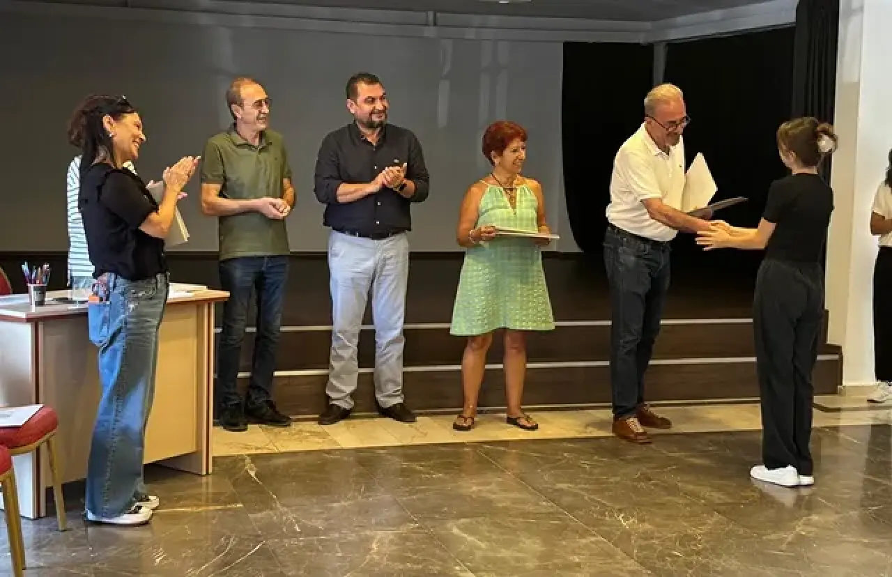 Marmaris Belediyesi’nin düzenlediği Drama Liderleri Buluşması etkinliği, yaratıcı drama teknikleri ve uygulamalı atölyelerle dolu dolu geçti. Katılımcılar birlikte üretmenin gücünü deneyimledi.