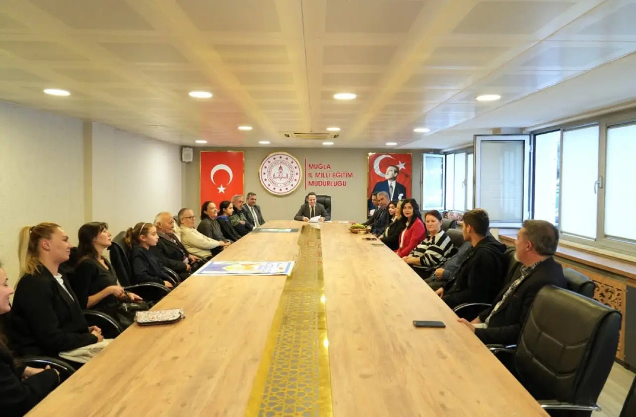 Dilimizin Zenginlikleri Projesi kapsamında düzenlenen yarışmada Köyceğiz Fen Lisesi öğrencisi Furkan Eşmeli il birincisi oldu.