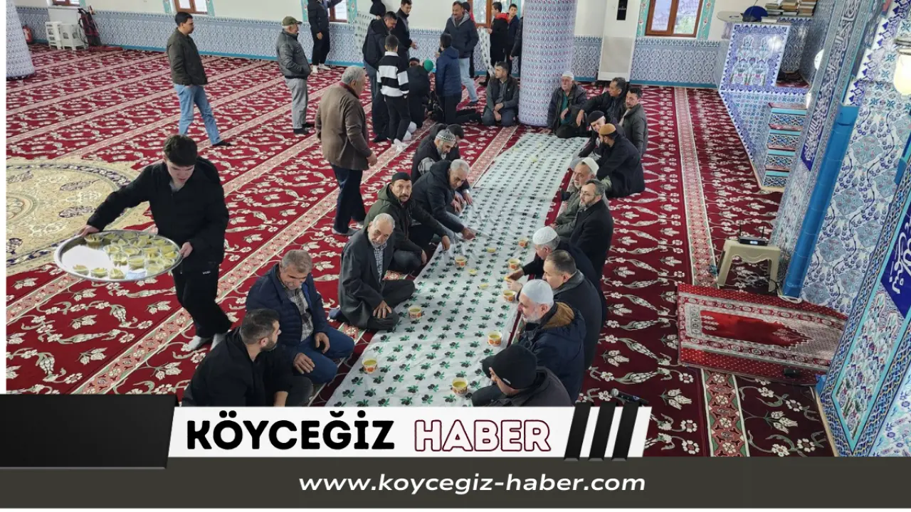 Köyceğiz Hamit Mahallesi Merkez Camii’nde düzenlenen Sabah Namazı Buluşması'nda İlçe Müftüsü Ahmet Karagöz Ramazan ayının önemine değindi. Program çorba ikramıyla sona erdi.