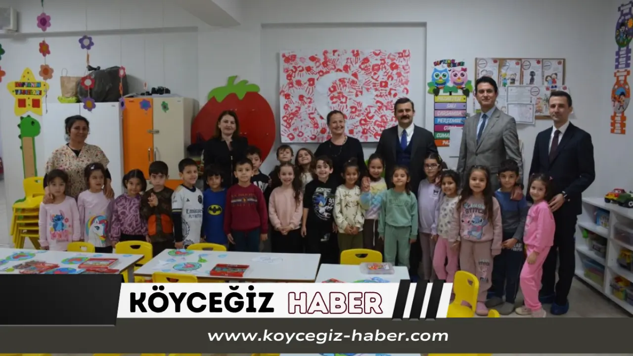Köyceğiz Kaymakamı Mert Kumcu ve Milli Eğitim Müdürü Taner Şen, Köyceğiz Anaokulunu ziyaret ederek öğretmen ve öğrencilerle bir araya geldi.