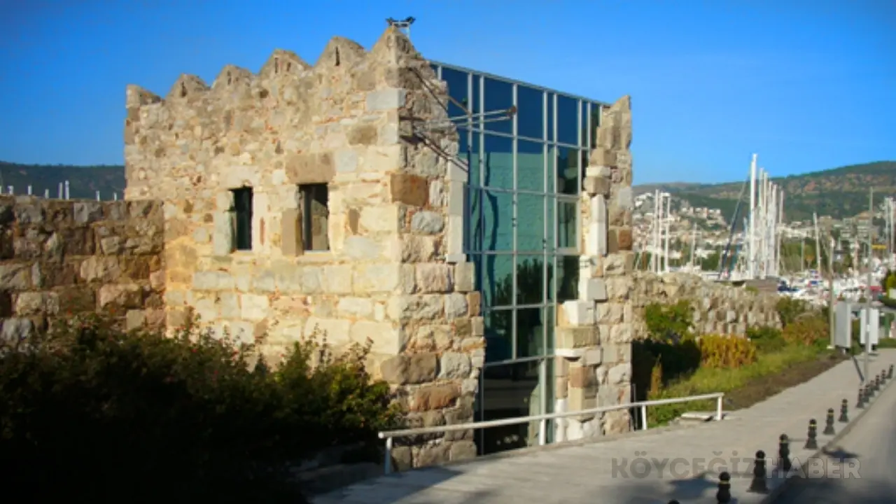 Bodrum Osmanlı Tersanesi 2026 rehberi! Tarihi 1775’e dayanan bu eşsiz yapıyı, Cafer Paşa Türbesi’ni ve Bodrum manzarasını keşfetmek için tıklayın.