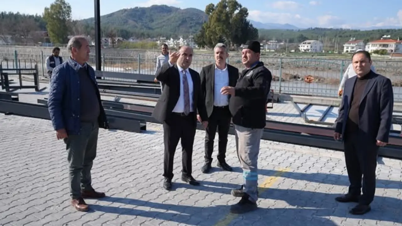 Seydikemer Belediye Başkanı Önder Akdenizli duyurdu: Mevcut kapalı pazar yeri 3 bin metrekareden 8 bin 800 metrekareye çıkarıldı.